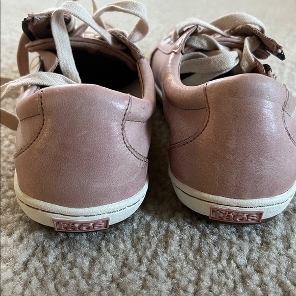 Taos Zipster Shell Pink Leather Sneakers Size 8 NWOB - Picture 5 of 9